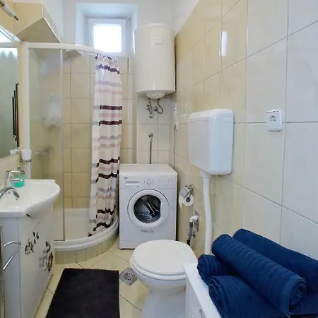 Cute Apartman